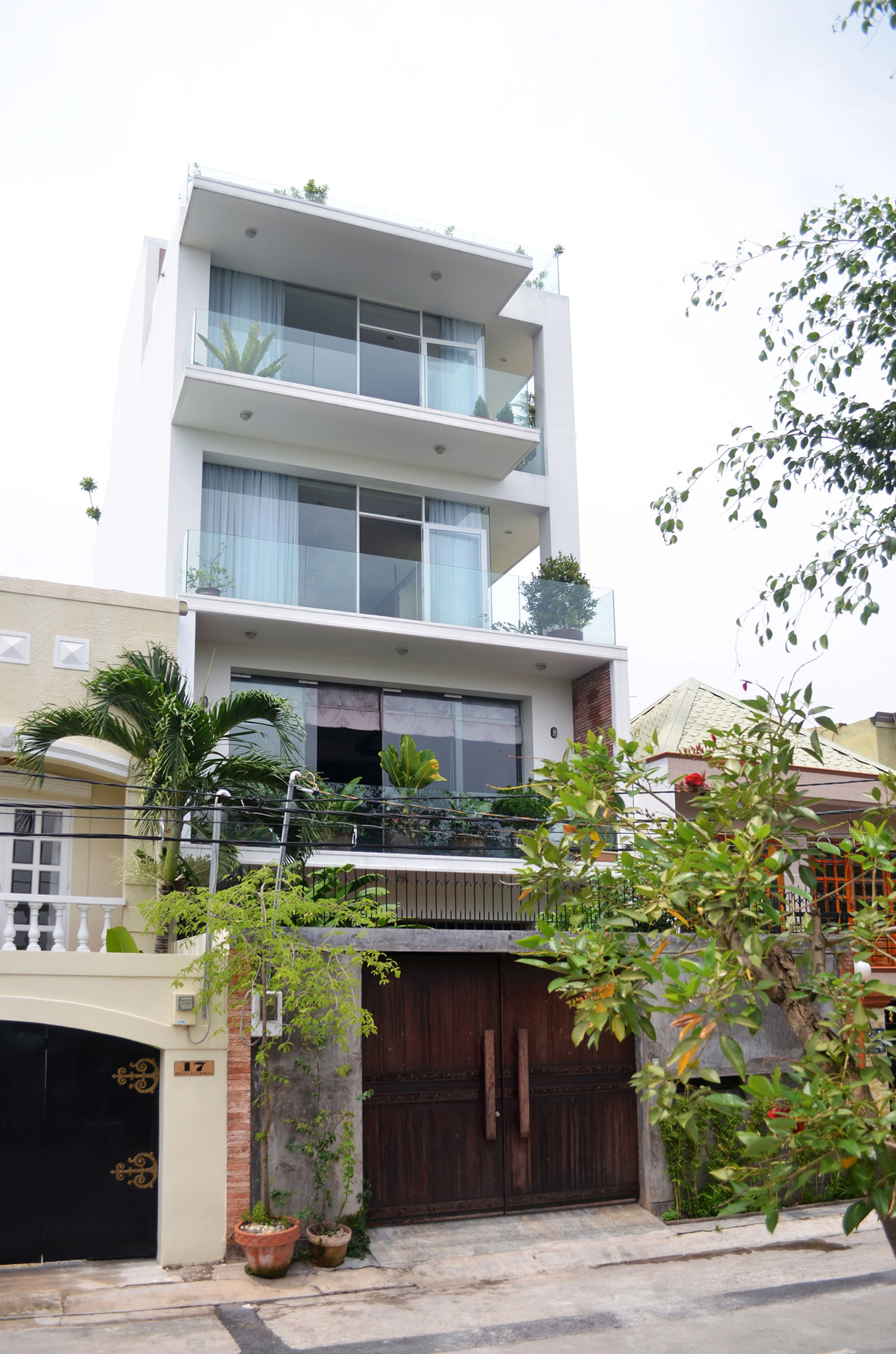 Nhà ống hay còn gọi là nhà phố liền kề, nhà chia lô